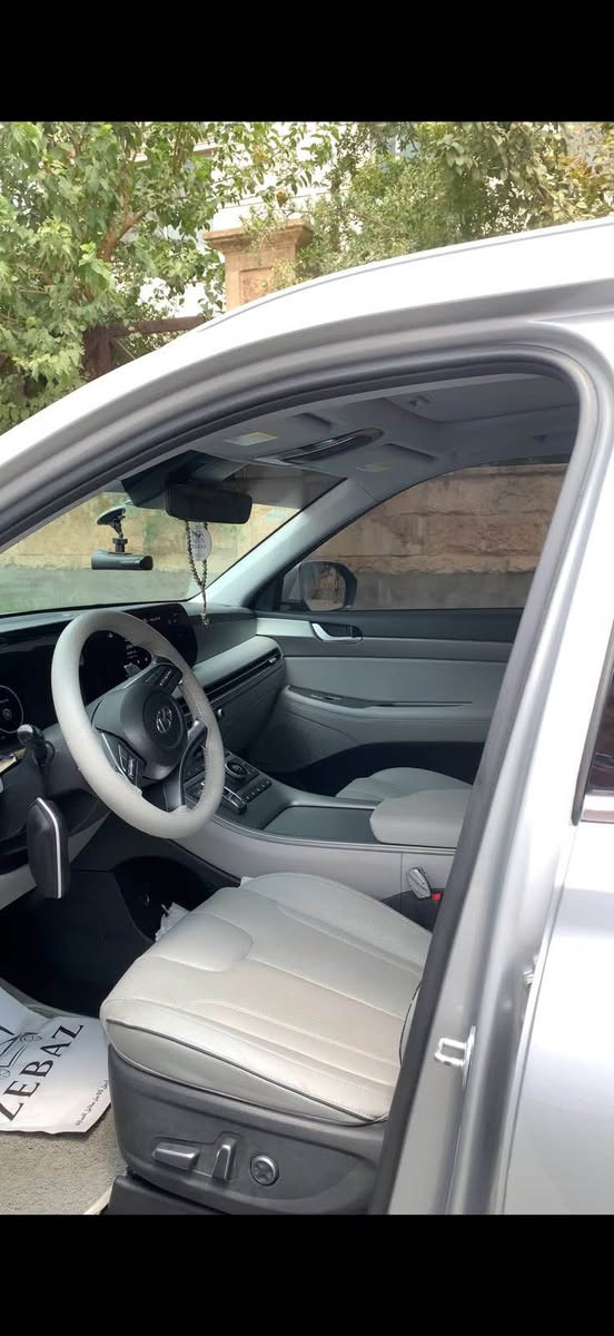 هیوندای پاڵا ساید مۆدێل ٢٠٢٣ مواسەفات SEL Premium  ڕەنگی ڕەساسی ناو رەساسی کوشین جلد 
کوشینی پێش و دواوە سارد و گەرم کوشین خەزن 
شاشە گەورە دەشبول دیجیتەڵ ٤ مۆدی لێخورین 
گێر دوگمە سەماحە هارمان کاردون ٣ ڕیز کەوشین 
سەندوق شەفت لایت پێش و پشت لید بەسمە یە 
پێنج کامیرە پێش و پشت حەساس وە ڕادار ٣٦٠ پلە 
ڕاداری جادە هتد ….
گێڕ و مەکینە بەشەرت لێوی بۆ نیت کەمەک بۆیاخە 
وە چامڵخی دواوە لای سەیاق پی دی ئاڕە 
وە قەپاغ سەندووق بە بیلادی گۆڕاوە وە شانسی دواوە کەمێک قۆپاوە 
نرخی ٢٥٠$ مەجالی تێدایە 
ژمارە تەلە فۆن 
*********** أربيل, العراق
