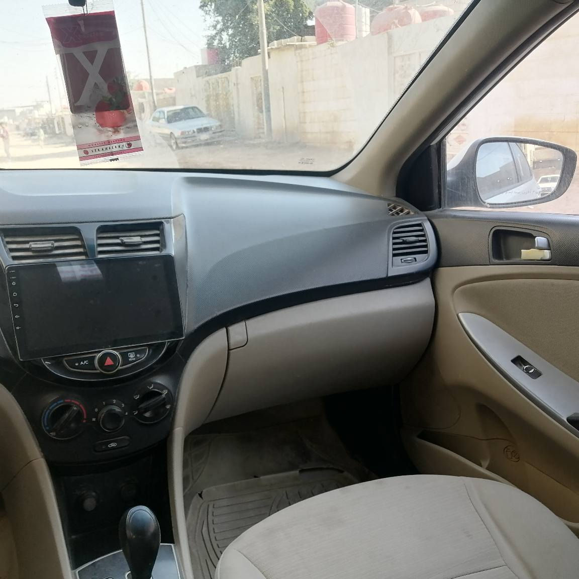 سلام عليكم اكسنت مديل 2016 خليجي بيها ضربه حوض خفيفه جاملغات مابيهن اي ضربه مكينه وكير 1600 مكفولات كهربائيات كلها شغاله تبريد شغال شاشه شغاله اشاير بالمري دواخل جدد رقم ذي قار سنويه ل 2028 مشروع وطني السعر 80 وبيها مجال العنوان البصره الزبير *********** قابل للمراوس إذا اكو انترا الزبير, البصرة
