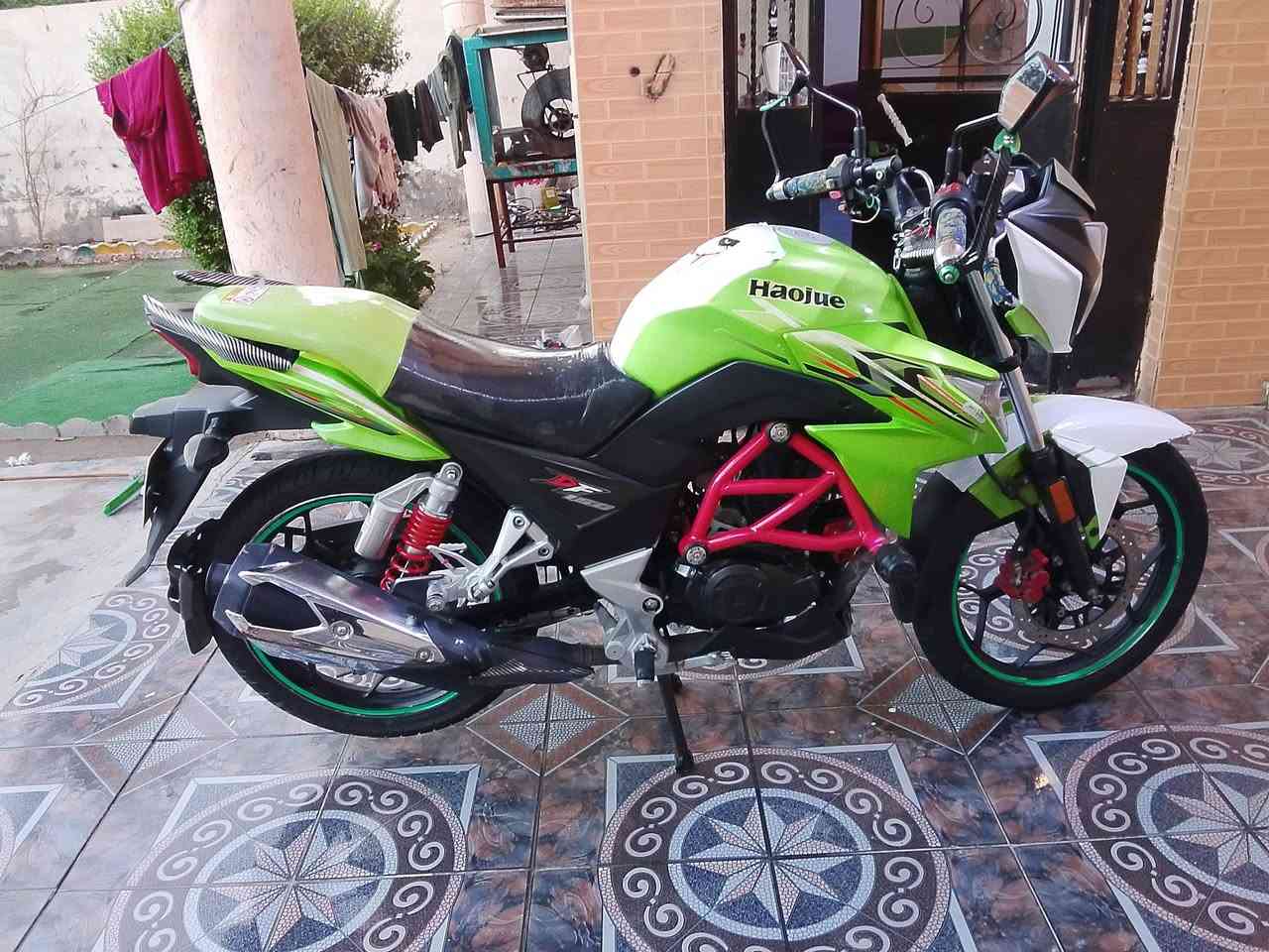 دراجه هاوجي دي اف  للبيع السعر 16 ونص بيه مجال مسجل وكامل سنويه ولوحات رقم انكليزي موديل 20 جديدة كلش مكفوله من كل شي للاستفسار على رقم ***********
