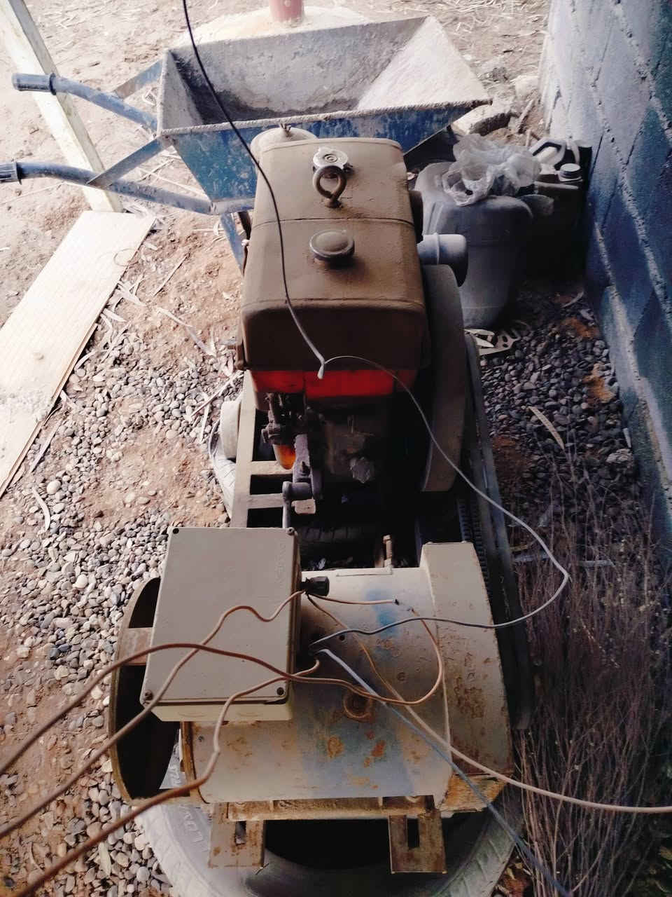 مكلف بالنشر 
السلام عليكم 

مولد كاز ڤيتنامي للبيع التبريد مالته راديتر شغال نص هندر الدبة تشغيل فوك السبع ساعات السعر مليون وبي مجال حك الجيه 
الاتصال على الرقم ***********
