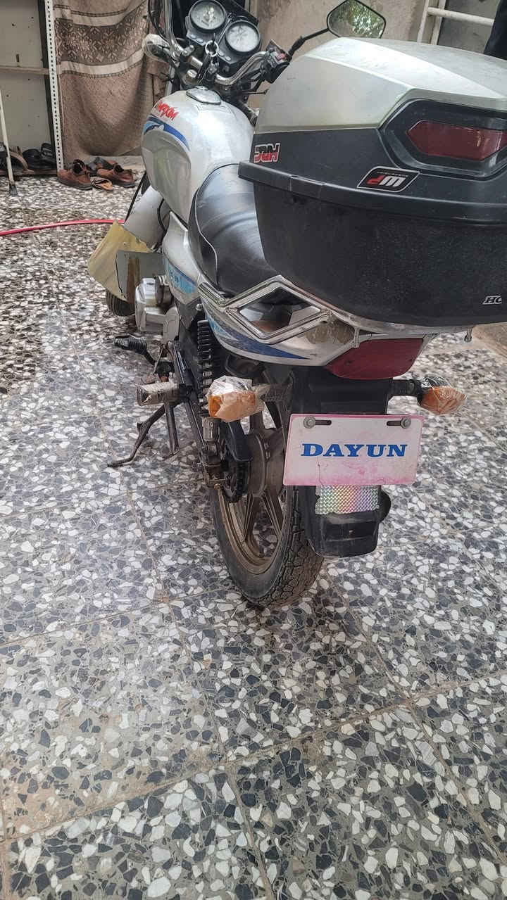 دايوان ٢٠١٨ نظيفه اي نقص ماكو اوراق اصوليه من مكتب حسين سعر ٧٥٠ الف ***********
