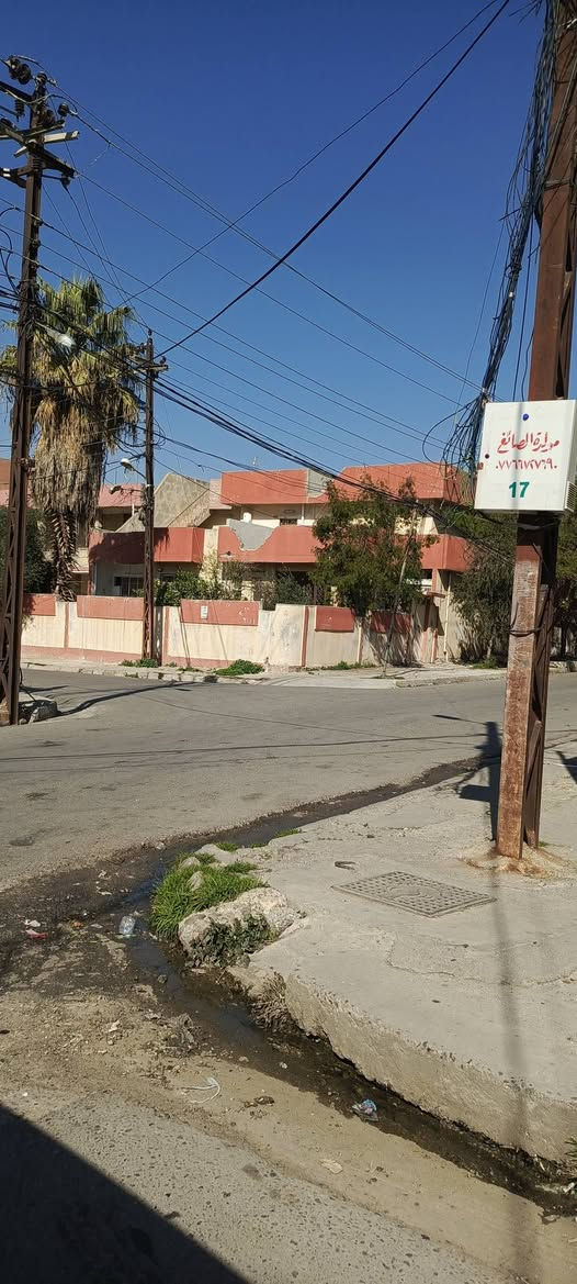 عروض مكتب اساور للعقارات
دار للبيع في حي البلديات

180 متر واجهه 8
شروق

شارع تبليط

طابق ونص.

موقع مميز جدا قريب من سايدين الجامعه

المربع الاول

شرط التحويل

سند طابو الزهور

لمعرفه السعر اكتب تم ليصلك على الخاص

للاستفسار زياره المكتب سايدين البحرين مقابل مطعم احمد الحاج صلاح

***********

***********
