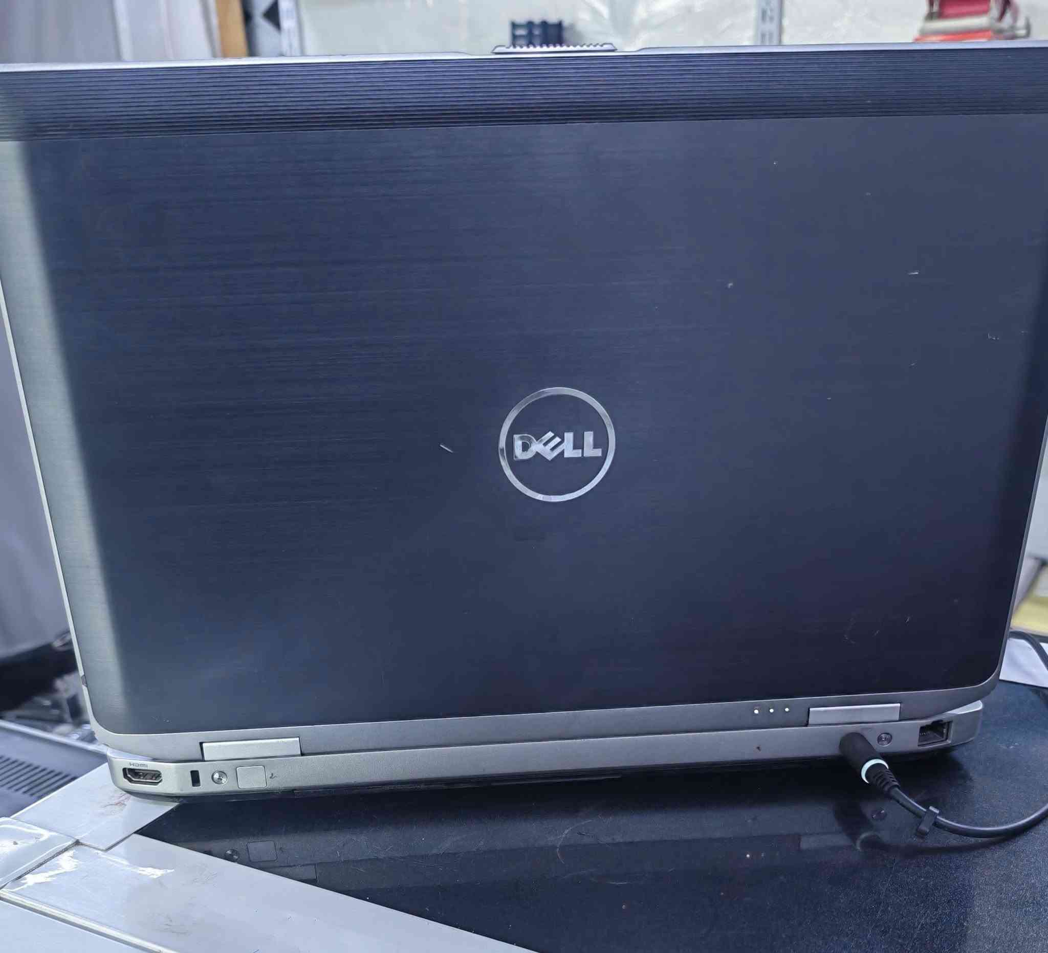 لابتوب DELL  للبيع 
كوراي 5 
رام 4 كيكا
هارد 250
بطارية جيده جدا


**إذا كنت صاحب هذا الإعلان وتريد حذفه لأي سبب، رجاءا أرسل رسالة إلى الدعم الفني**