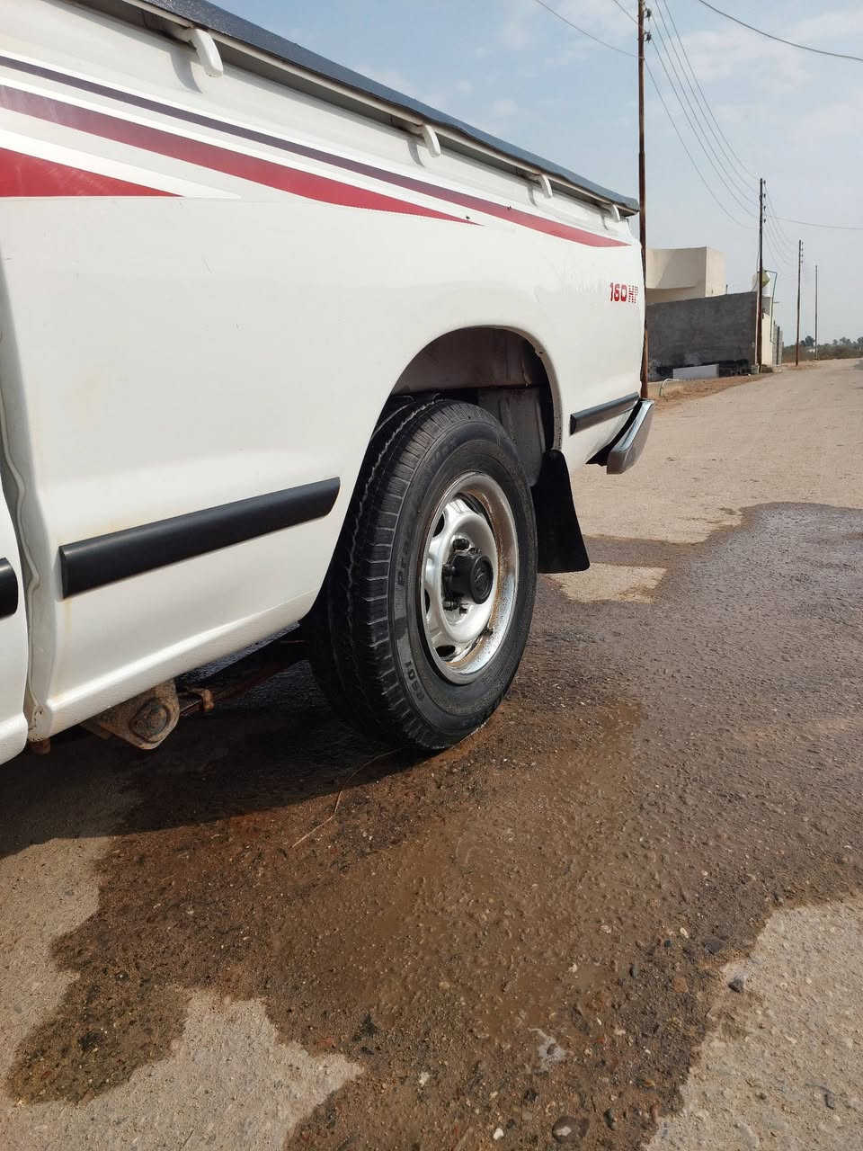 سلام وعليكم سياره بيكم نيسان تك 2014 سياره تبريد وشاصي ومحرك وكير  وحداديه سياره باسمي رقم انكليزي داخله هزه سنويه 2028 سياره احله من صور بيع مستعجل العنوان البصره  رقم الهاتف ***********
