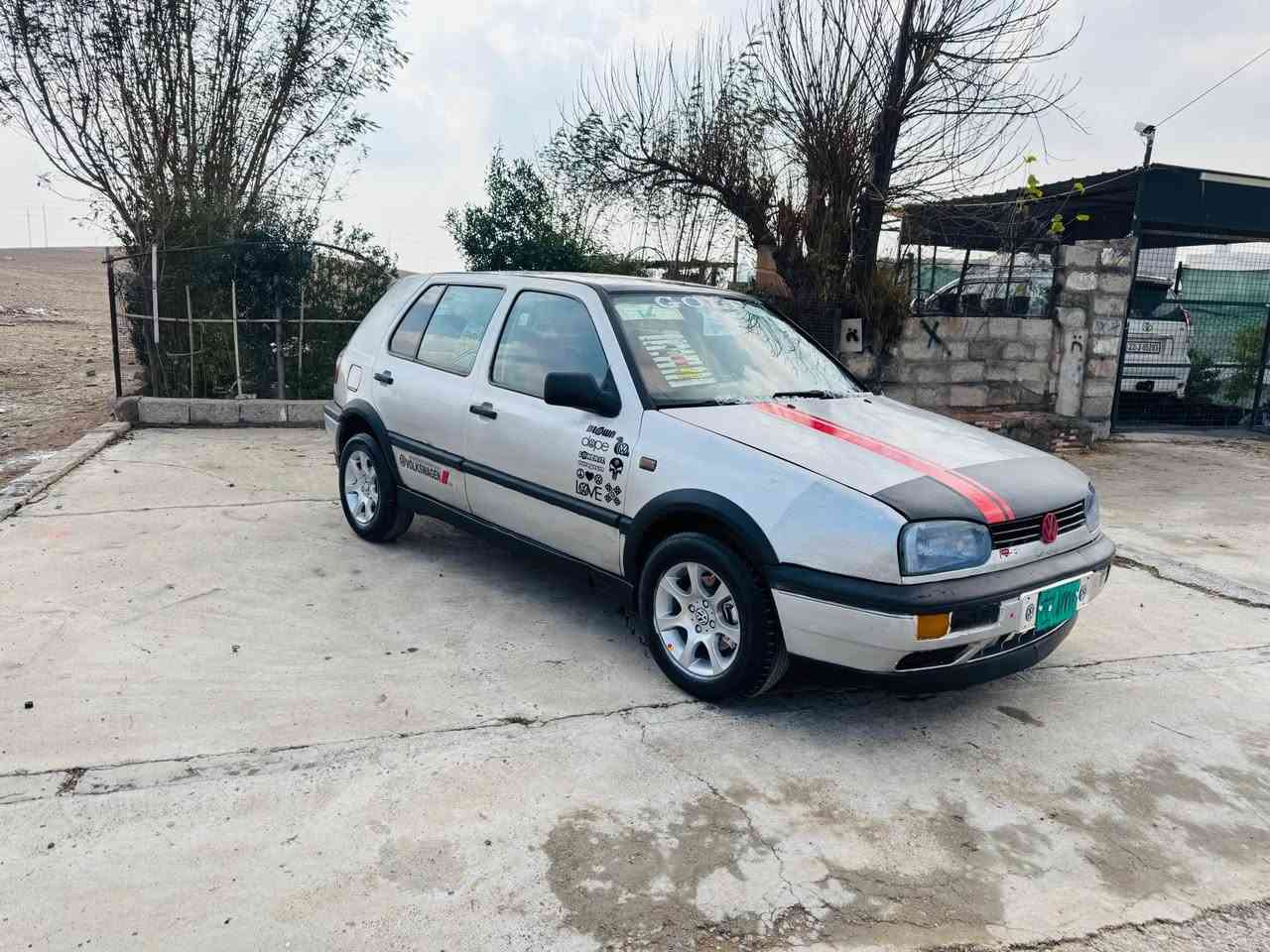 گۆلف بۆفرۆشتن مۆدیل 1993ڕەقەم ئەسلیە سەنەوی کەسکە وەکالەبەناوی خۆمانە بەشەرت وەرگەڕان وبڕاوەی بەشەرتە لێدراویشی نیە کارەبایی کامل مەزبوتە تازەبنیمان توندکردۆتەوە زۆرتوندوتۆلەمەکینەی کەمەدوکەلێکی هەیە گێری بێ حەیبە سەحری ٢٥وەرەقەومحامەلەیە جوابی کۆمێنت نادەمەوەهەموزانیاریەکانم نوسیوە گەرمشتەری تیل کە(***********)لەهەولێرەگۆڕینەوەناکات؟ أربيل, العراق
