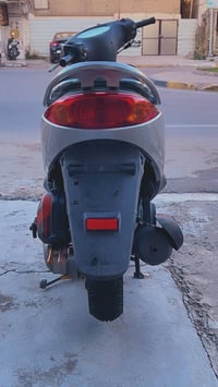 دراجة ابريز للبيع الون سلفرسرعة 140 دراجة رمبه  صارلها شهر من نازله كل...