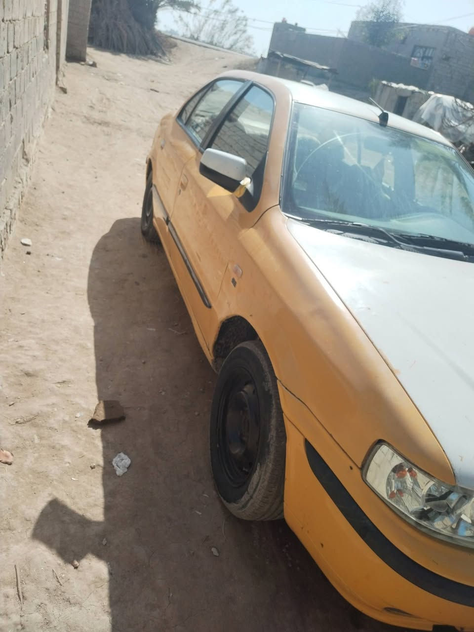 سلام عليكم سمند سورن موديل 2011سياره حلوه شوف العين رقم بابل صدر امامي خلفي جديد ستوني شاده محرك بي بخار سعر 25مصفره هياء وغرامات ***********بي وتساب
