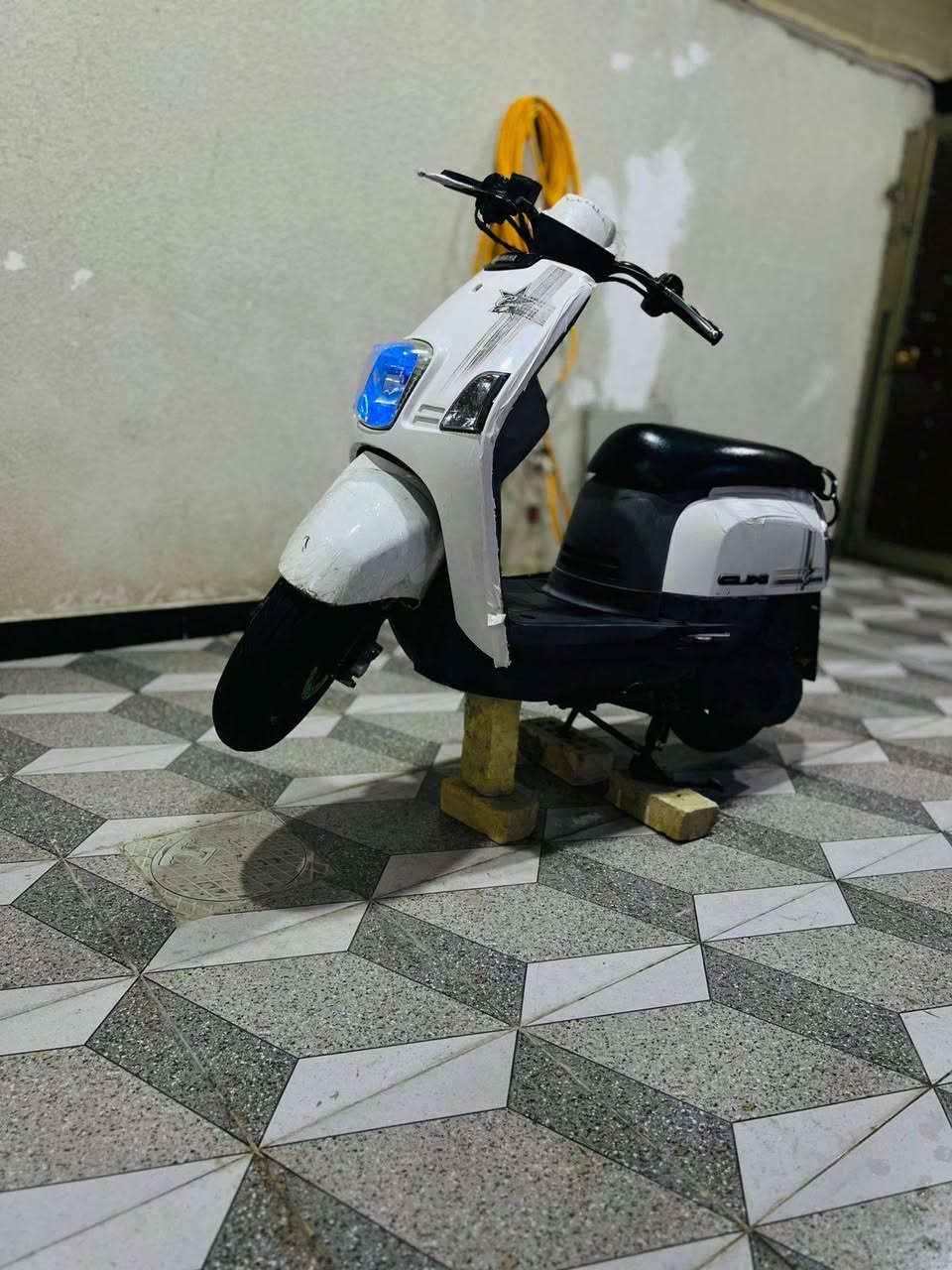 سلام عليكم دراجه بوليس نوزل صار له شهرين نزاله رمبه بوشه 49 بلاديه دراجه طفرات ختم واحد وهي شاصي سعر 950 مكاني بصره رقم الهاتف ***********
