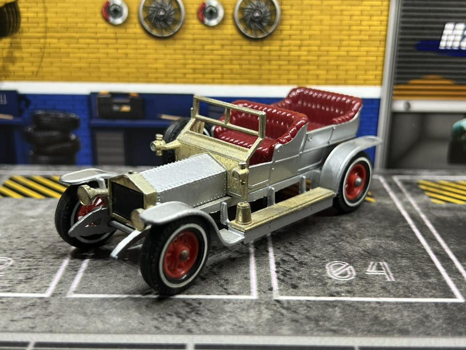 متوفر سيارات كلاسك
قياس ١:٦٤
السعر ٥ الف


**إذا كنت صاحب هذا الإعلان وتريد حذفه لأي سبب، رجاءا أرسل رسالة إلى الدعم الفني**