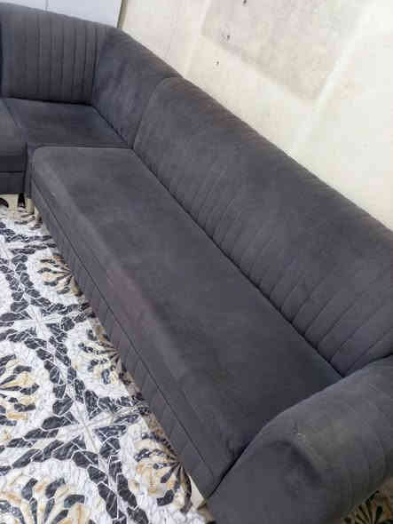 تخم ديوان 6امتار مستخدم شويه يرادله تنضيف عليه تراب السعر 130 قفل الشراي  يتصل ع رقم *********** العنوان كركوك حي العروبه قرب جامع الامام علي
