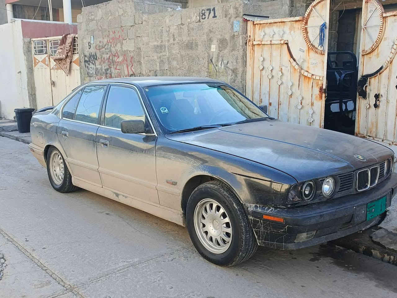 سەرەتا بەناوی خوا
ئەدمین گیان سپاس گەر لێمانی قەبوڵ کەیت
بیئێم 1992 
سلایت 
دوو جام کارەبای
گێڕ و مەکینەی بەشەرت
مەکینەی،سەقەڕێ لەسەرە
528سلندر ئاسن مەڕغوب
سەنەوی و پاکانەی مروری هەیە 
بەشەرتی ئەوەلیات
سەیارەکە 4تایەی تازەی لەبنە
لە قەوەتی خۆێی بێزارە
سعری 35وەرەقە و کەمەک مەجال
لەهەولێرم گۆڕینەوەش دەکەم بە بیئێم
بەدڵم بێت
تکاێە گەر مشتەری نی نەخۆت هیلاک کە نەمن 
لەگەڵ ڕێزم 
ئەدمین گیان سپاست دوبارە💙


**إذا كنت صاحب هذا الإعلان وتريد حذفه لأي سبب، رجاءا أرسل رسالة إلى الدعم الفني**