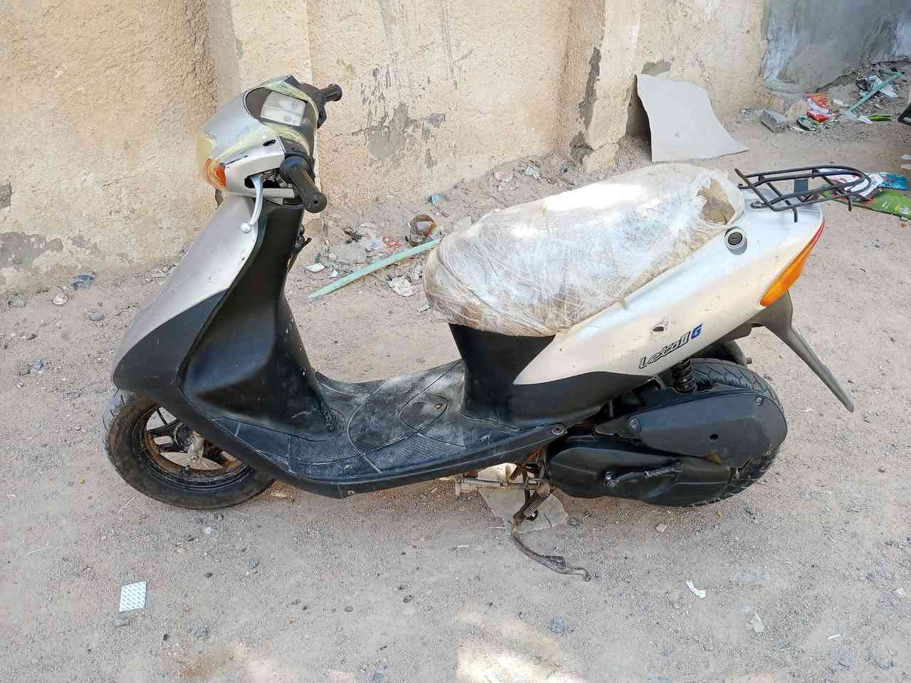 دراجه سازوكي للبيع السعر 200وبيهه مجال العنوان ابي الخصيب كوت ثويني ***********

