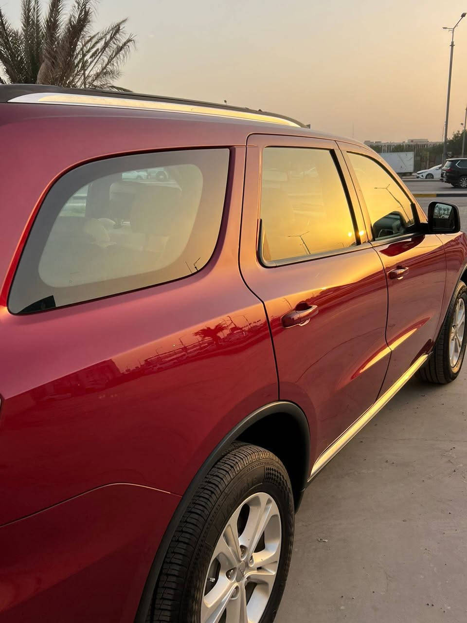 السلام عليكم دوج دورنكوو موديل 2013 
خليجي كفاله عامه ع وضع الشركه 
رقم اربيل الجديد 
فول موصفات  جلد فتحه 
محرك 3600 كفاله ما مفتوح 
العنوان البصره
السعر 210
رقم الموبايل ***********
واتساب ***********
