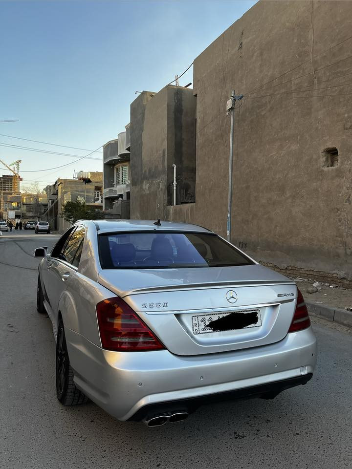 سلام عليكم من رخصه الادمن
(للمراوس فقط)

مارسدس 2008 

S550 فول مواصفات 

السياره كير مكينه كهربائيات كلها كفاله 

كشنات جلد 

تبريد ثلج 

فتحه مبدلها جديد 

روله 

واتر بم  

قايش 

مي راديتر 

كلشي مبدل 

جوبلسات جدد كلهن شديتهن يم فراس الدليمي 

سلكتر كير 

جاهزه 

صدرها يحتاجله بوش بس جيكته بس بوش 

وبيها شخوط بسيطه جدآ 

السياره بيها 3 قطع صبغ فقط 

تفاصيل كلها ذاكرها علمود ما اتعبك 

سعر السياره 180 وبيها مجال بسيط 

*********** 

واتساب فقط 

علمود ما اتعبكم كلشي ذكرتلكم حته البدلته ذاكره الكم 

السياره لارج الطويله
