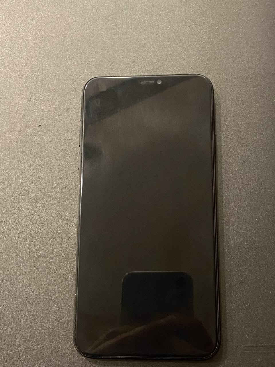 ايفون 11برو ماكس نموذج Mالذاكره 64 الضهر مكسور فيس ايدي مو شغال بسعر 250وبي مجال للشراي 💙.مكاني بغداد رقمي ***********
