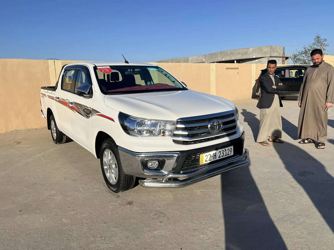 سلام عليكم 
بكم هايلوكس للبيع
ماشيه 60 الف 
موديل 2024
كير ومحرك شرط 
تواير وصدر جدد
السعر 288  وبيها مجال للطيبين 
الرقم ***********
