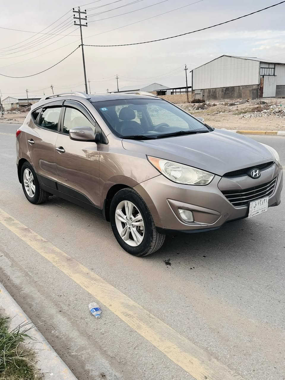 السلامًً عليكمً سياره نوع توسان موديل 2012
مكينه 2400دوشًًً مكفوله مكينه مامفتوحه 
مكفوله من الظربه والفتحً كفاله كير مكينه حداديه 
تدفاء تبريد كشن جلد تدفاء ب الكشنات فور ويل 
دفع رباعي. ايكو. انظمه قياده مانع انزلاق فول. مواصفاته معروفه حساس خلفي. سياره جاهزه رقمه بغداد تحويل مباشر. مكانه كربلاء 
السعر. ١١٨ ماشيه ١٠٠ استفسار. ‭٠٧٨٣ ٩٤٤ ٧٨٨٦‬
