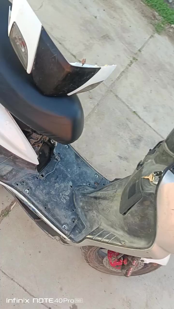 سلام عليكم درجة سكنس درجة خير من الة البيع
اسعر  270 بهة مجال الرقم ***********
