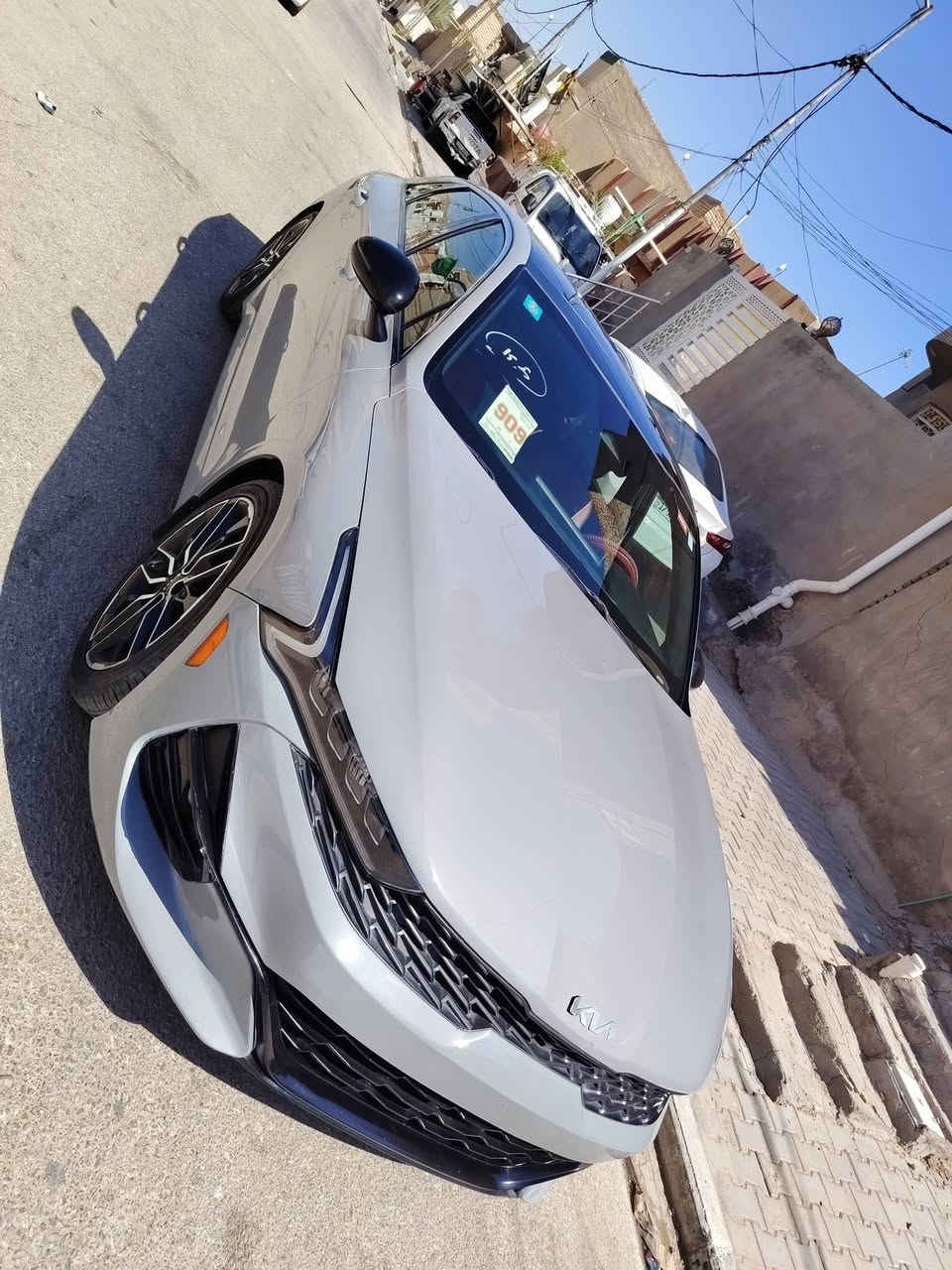 السلام عليكم
  K5 GT 2500 Turbo
كي فايف جي تي موديل 22 رقم بغداد الدولي 
مكينه 2500 تيربو فول مواصفات ميحتاج نذكرهن لأن الكل يعرفهن حادث خفيف بنيد بلاد فقط صبغ مع بارد قليل بدور الجاملغ الخلفي بدون صبغ السعر 186 وبيها مجال قليل 
المكان النجف
***********
