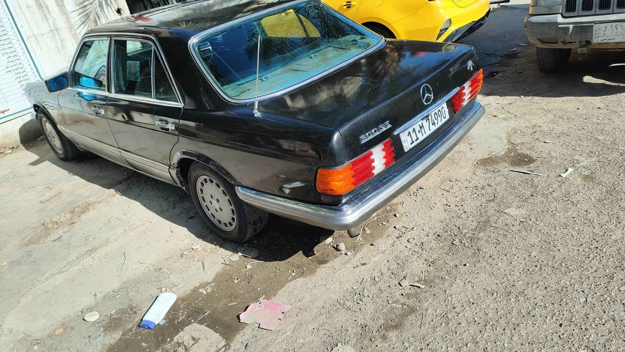 مارسدس جامبو 1986 باب قصير  رقم بغداد مشروع وطني  بسمي  رقم نكليزي جديد 
مكينه وكير 2500 vvt ديلكو مكفولات 
قواعد دبل مكفوله
جامات كهرباء شغاله 
كجات كلهن شغالات 
ضوه داخل شغال 
ماسحات زراكات شغالات 
مسجل بلوتوث شغال 
سنتر لوك شغال كله تتقفل حت البانزين والجنطه 
صدرة خير من الله حلو 
تايرات نظيفات 
باتري جديد نكرة سلف 
داخل جلد كشنات والبيبان كلش نظيف
ملاحظه 
سيارة نقصة تبريد عاطل لكن فان شغال قوي 
#سعر47وبيه مجال للشراي 
مكان سيارة بغداد حي اور 
للاستفسار ***********
