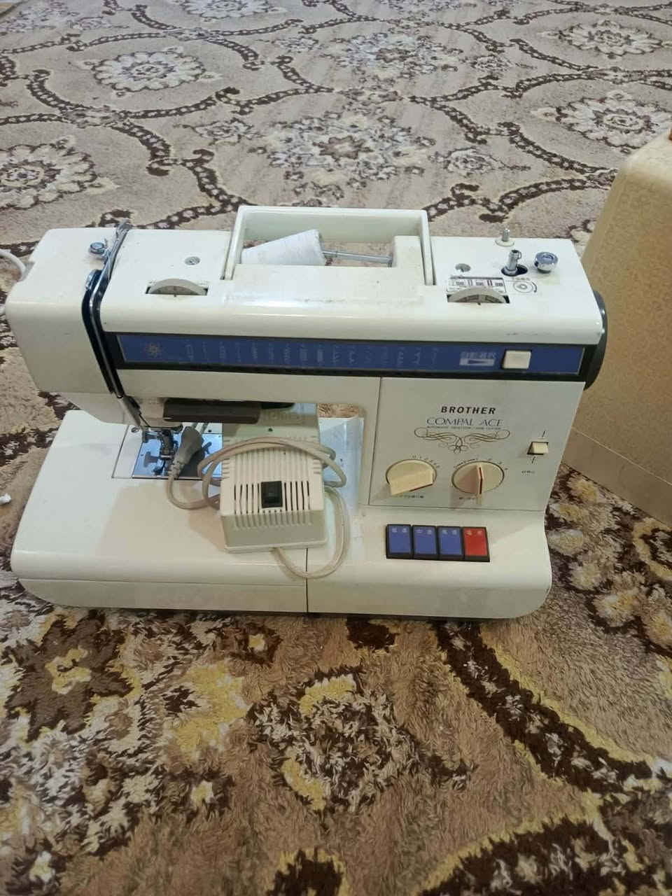 سلام عليكم يوجد مكينه خياطه للبيع السعر الاستفسار على هاذه الرقم *********** بي واتساب
