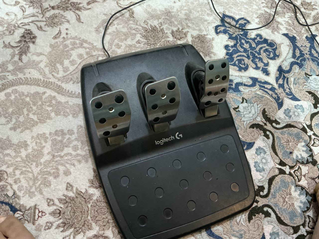 السلام عليكم دركسون لوجتك g29 وياه دركه الي بلصوره وموجوده الاصليه وكير سعر ٢١٠ مع التوصيل


**إذا كنت صاحب هذا الإعلان وتريد حذفه لأي سبب، رجاءا أرسل رسالة إلى الدعم الفني**