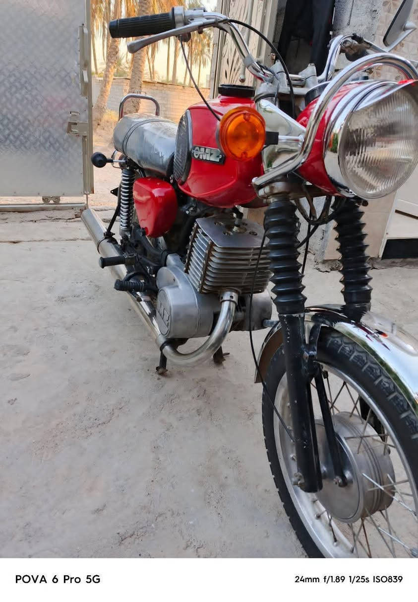 السلام عليكم دراجه MZ موديل1981دراجه نضيفه رقم وسنويه الماني مطابقه راعيه ماندله سايس 2 عل فتح كهربائيات السعر 1250وبيه مجال كله شغاله مكاني ديالى بعقوبه بهرز للاتصال على الرقم ***********
