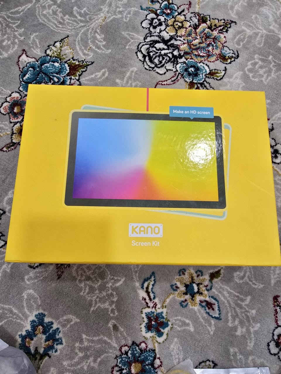 للبيع: مجموعة متكاملة من أجهزة Kano التعليمية للإلكترونيات والبرمجة 🚀💻
متوفر الآن مجموعة ضخمة ومميزة من براند (Kano) العالمي، تتكون من لابتوب، شاشة، وأكثر من 60 قطعة وإكسسوار إضافي. هذه المجموعة ممتازة جداً للمهتمين بتعلم البرمجة، تجميع الأجهزة، والمشاريع الإلكترونية.

​📦 تفاصيل المجموعة:

​كمبيوتر كانو (Kano PC): لابتوب وتابلت 2 في 1 يعمل بنظام Windows 10، مخصص للتعلم واللعب وبناء المشاريع.

​طقم الشاشة (Kano Screen Kit): شاشة عالية الدقة (HD) قابلة للتجميع.

​لوحة ذكية (Raspberry Pi 3): البورد الأساسي لتشغيل المشاريع والبرمجة.

​أكثر من 60 قطعة وملحق، تشمل: 

​مكبرات صوت ومستشعرات أصلية (مغلفة بأكياسها).

​مجموعة كبيرة من محولات الطاقة (الشواحن) وكابلات USB بأشكال متعددة.

​أغطية وحوافظ بلاستيكية شفافة أصلية.

​وصلات وأجزاء تركيب إضافية.

​✨ حالة الأغراض: [ جديدة بالكرتون ]

💰 السعر: [500$]

📍 المكان: [اربیل/سوران]

​📩 للتواصل والاستفسار، يرجى إرسال رسالة على الخاص أو الاتصال على الرقم: [***********-***********]
