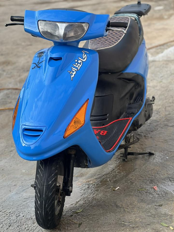 سلام عليكم فراشه لون سمائي نعومه دراجه خرسه دبلات اشاير كهربائيات كيلو متر عداد سرعه قفل ستيرن قفل جنطه كلهه شغال تاخذ الدراجه ربع متذب عليهه سعره 475 وبيه مجال للشراي حق الجيه للتواصل متواجد ماسنجر ورقمي هذا ***********
