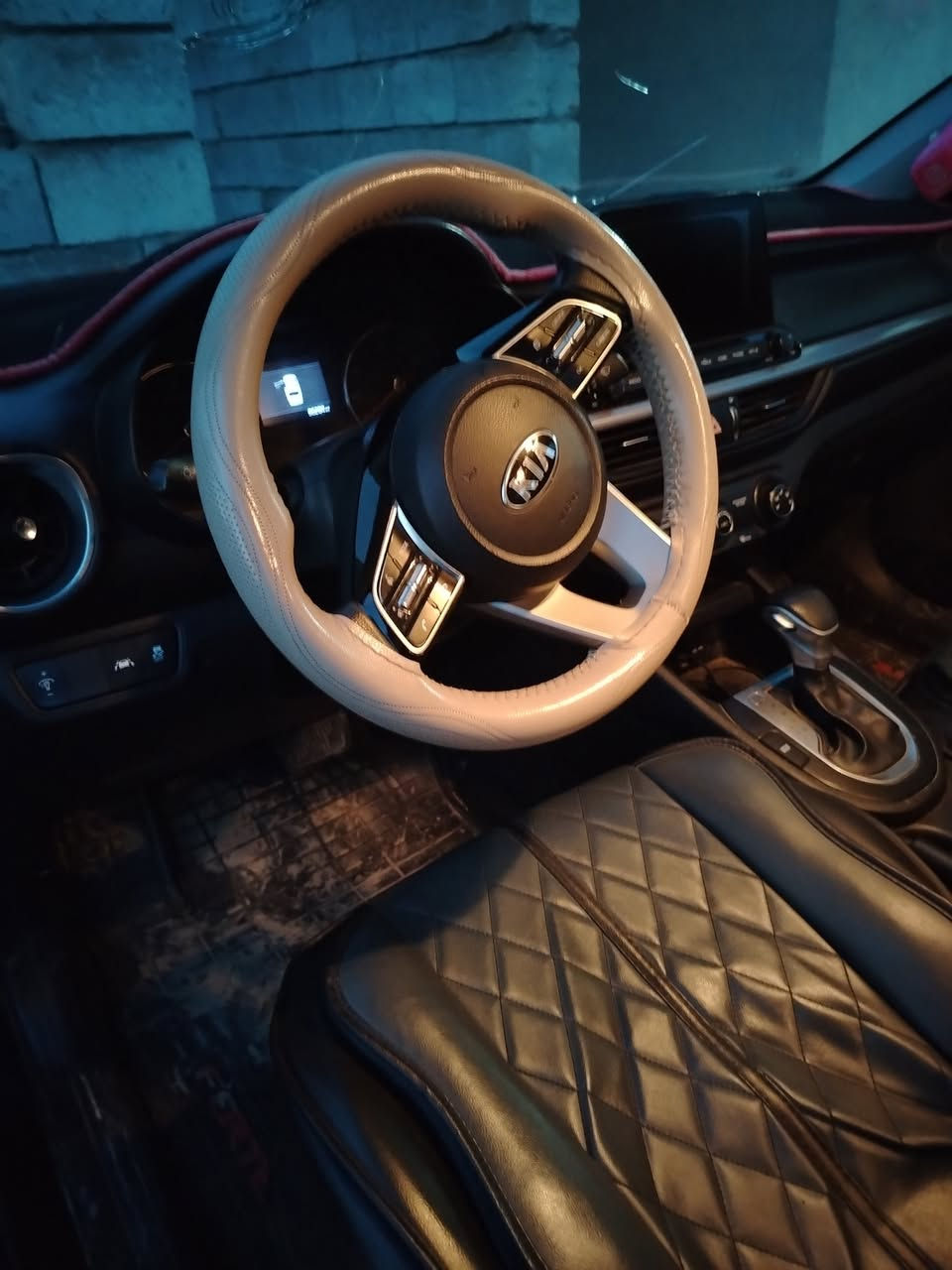 كيا فورتي21
للبيع
رقم كركوك سنويه ل 28
بدون صبغ
سياره جاهزه من كل شي
صاحب السياره ***********
