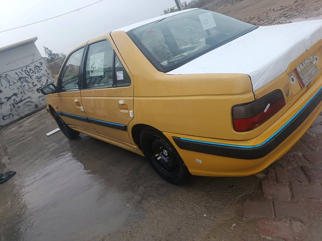 السلام عليكم بيجو بارس مديل 11 كير أو محرك مكفولات تبريد شغال صدر امامي او خلفي جديد  كهربائيات كل شغاله كاعيه جلد داخل كلش حلوه مدوشم جديد السياره بيها جاملق خلفي ايسر معمر  بس غود او شواصي مكفولات مكان السياره بغداد العبيدي قرب التربيه سعر 30اوبيها مجال بيع او مراوس اب سمند هاي صورها كدامك مال يوم بل سنويه رقم انكليزي شراي اتصل ***********هاي تفاصيل السياره أقره المنشور قبل لا تتصل
