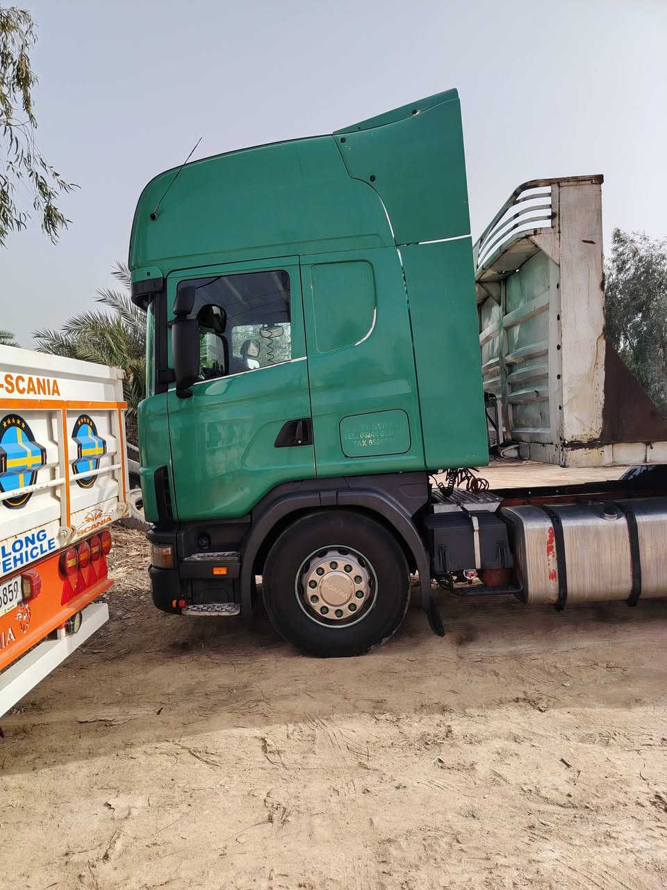 السلام عليكم للبيع سكانيا 2001 راس وعربانه عربانه اوروبيه مزوج بلادي جوبلس مكينه 6 124 420 بس الراس ينباع عربانه وحدها تنباع استفسار***********،  مكان نجف طول العربانه 13 و 60
