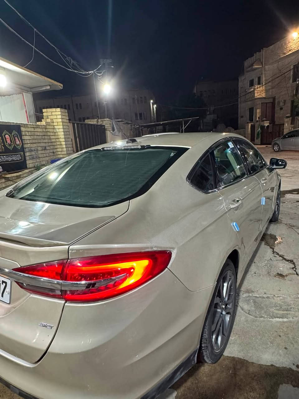 سياره فورد فيوجن 2018 
محرك 1500 تيربو 
مواصفات فول ماعده الفتحه 
تحكم شفتات استيرن كير ماوس 
كشنات جلد كهرباء اسود 
لون السياره ذهبي 
للاستفسار اكثر اتصل ***********
 السعر 95 بيه مجال للشراي 
وارد امريكي حادث خلفي
