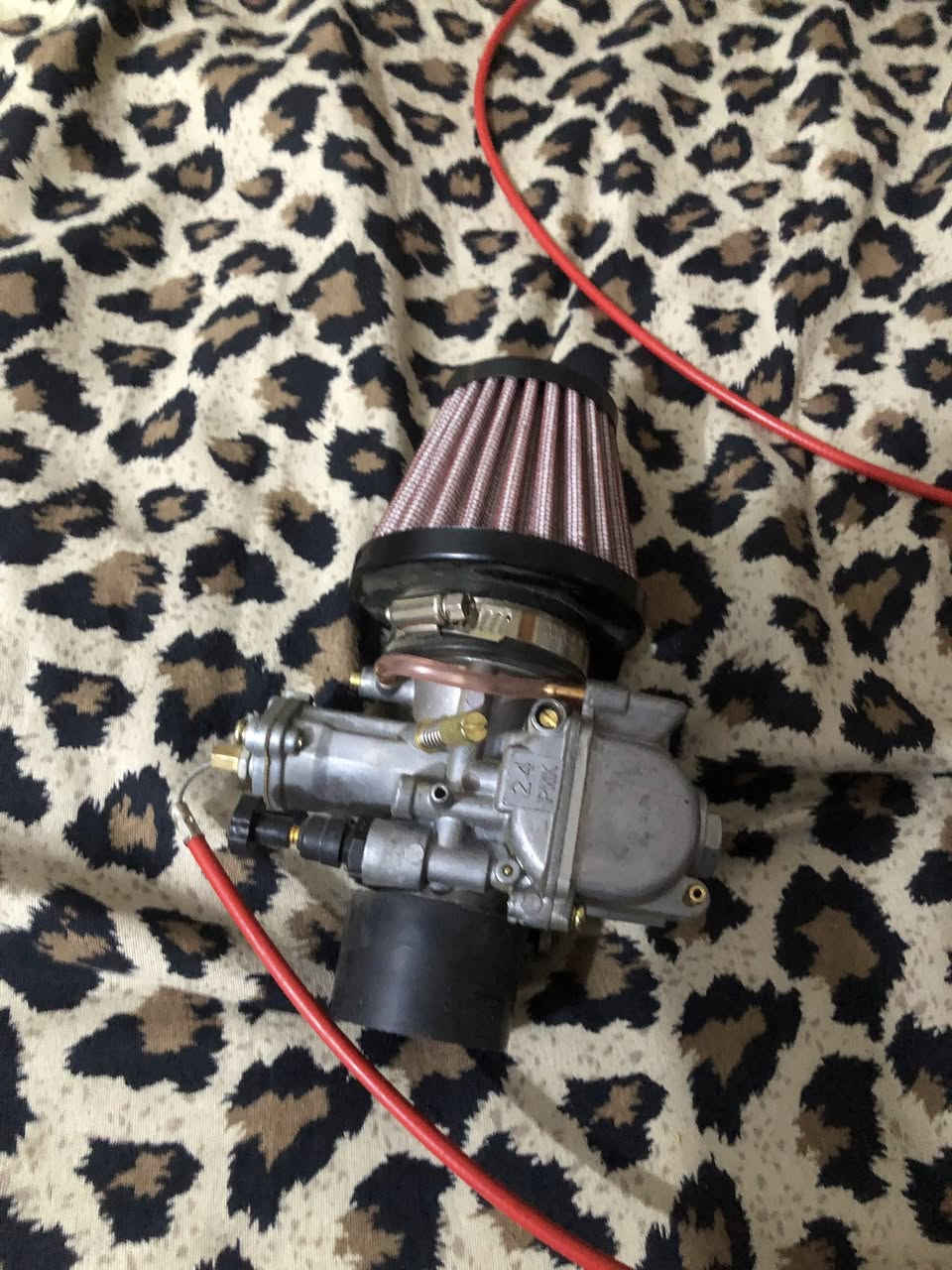 سلام عليكم كابريتر قفاز البيع ما مشدوده مال مكينه 55و49حجمه 24كابريتر فول مكاني دوانيه مركز مراوس ماكنيت هيه مروحه مالته هم توهم لا بيع ب35وبيه مجال


**إذا كنت صاحب هذا الإعلان وتريد حذفه لأي سبب، رجاءا أرسل رسالة إلى الدعم الفني**