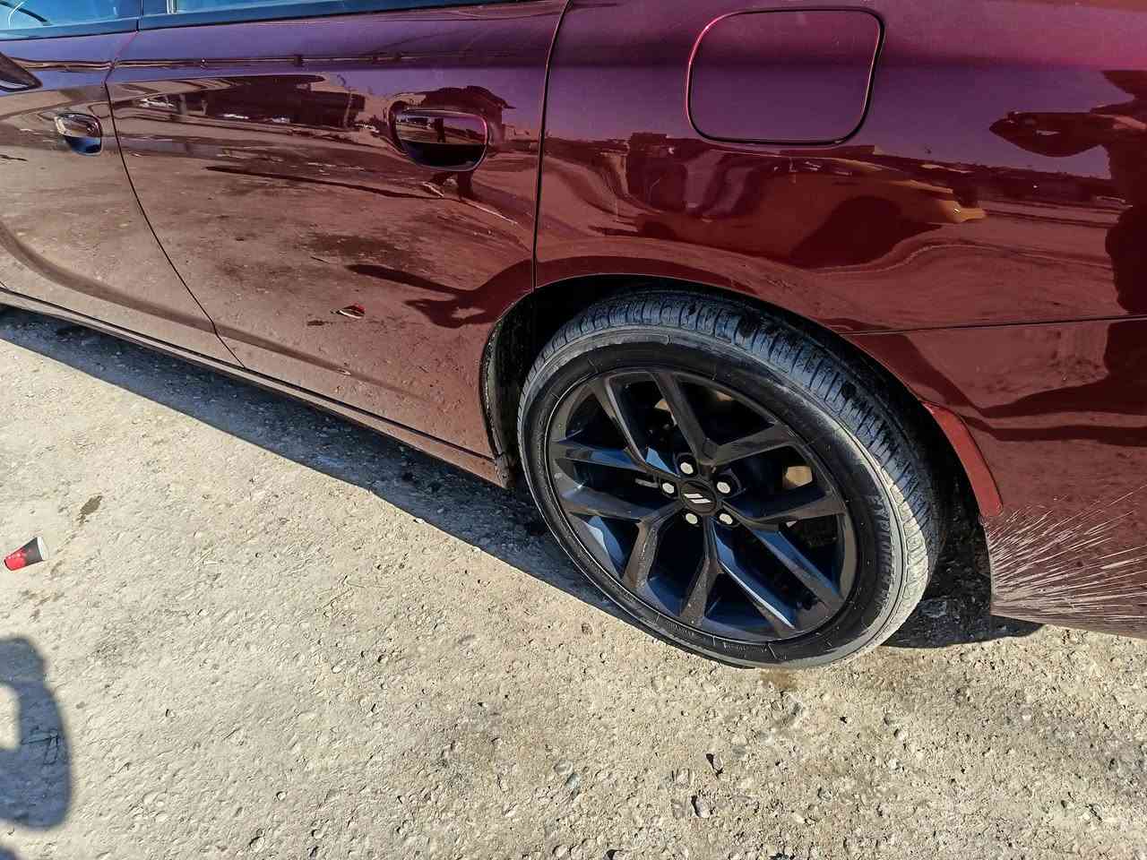 سلام عليكم اخوان تخم ويل ٢٠ جيتي اصلي جديد أو بيه تخم تاير جديد شرط بيع أو أمراوس اب ويل ١٨ أو اخذ فرق مكاني بغداد ***********
