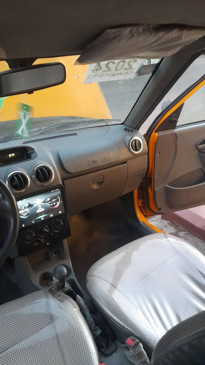 سايبة  موديل 18مكينه كير  خير من الله  تبريد منظومه جديده قبل  اسبوع  هو وتخم تاير سعرها ٤٠ وبيها مجال عنوان بغداد مشتل شراي يتصل ***********
