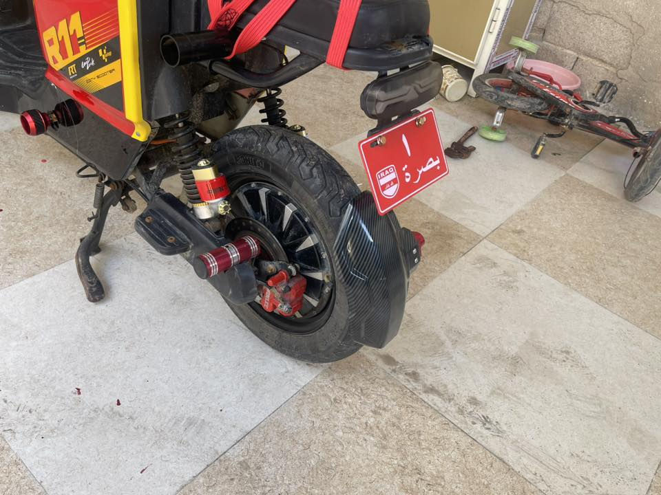 السلام عليكم دراجه شحن R11للبيع المواصفات كله رياضي وغراضه البلاديه موجوده مرايات وكلشي شعاله وبطاريات 32 كبار عنواني البصره حي لاصدقاء رقمي *********** السعر خاص
