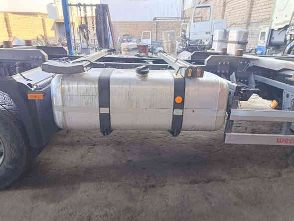 لسلام وعليكم للبيع تانكيات  كاز الماني مال وحش500التر هنة وقواعدهن الاتصال ع الرقم ***********///***********
