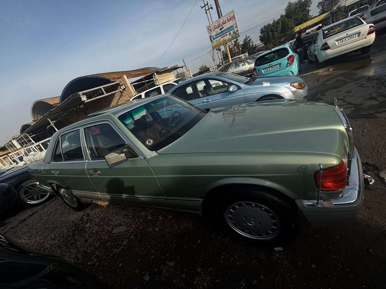 مارسدس رئاسي جامبو باب كصير 300
لون مميز 
رقم كربلاء
مديل 1992
مكينة بلاد قبق أسود عنكبوت 
تايرات جدد
تخم بلكات جدد
داخل قماش جديد 
سماعات شغالات 
كهربائيات كلها شغالة 
سيارة شوفت عينك تخبل وجديدة 
سعرة 79وبيها مجال 
تواصل عل رقم 
***********
مكاني كربلاء قرب مستشفى كفيل
