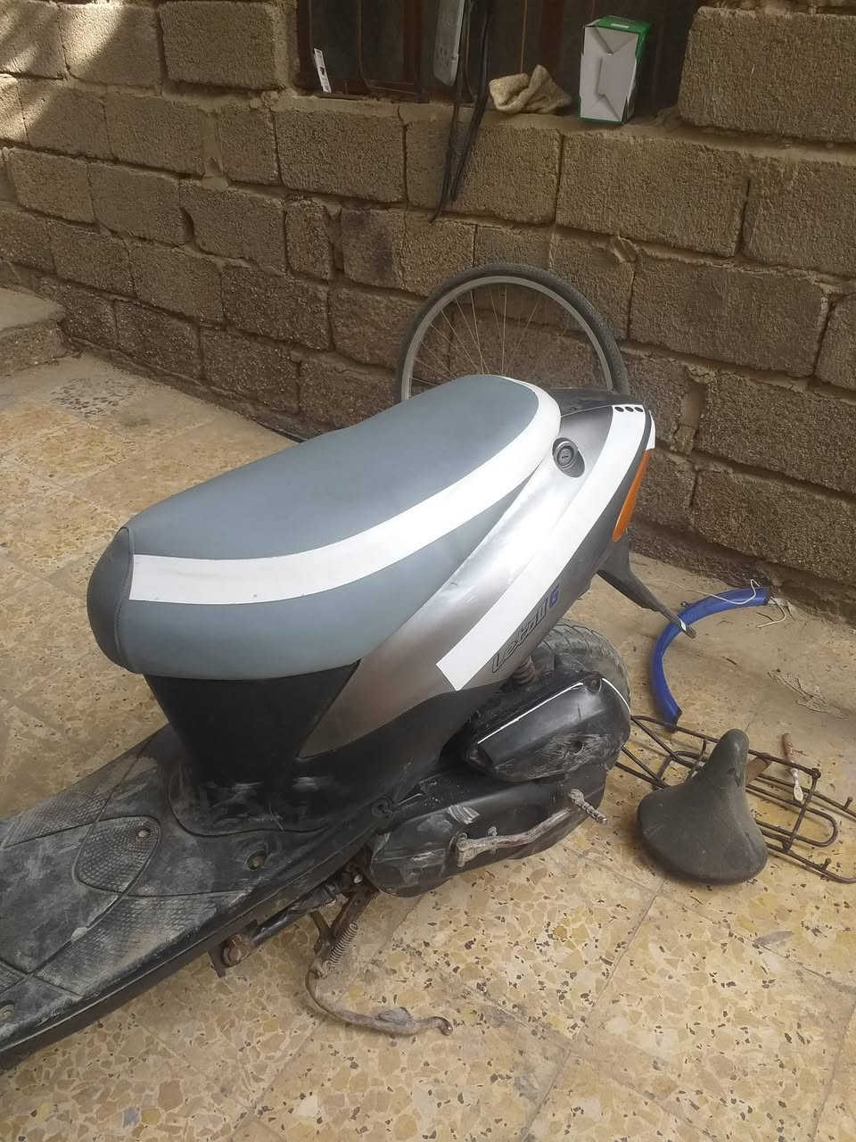 سلام عليكم  دراجه ساسوكي خفاش دراجه نضيفه حلوه دراجه تجفيت جديد +كابريته  +بلك NGKالياباني دراجه مرتبه السعر 270بيهة مجال الرقم والعنوان   البصره ابو خصيب طريق سيد حامد الرقم 《***********》
