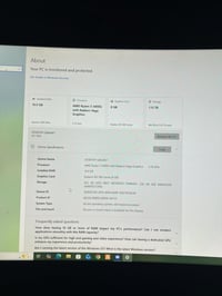 عنديل Pc  للبيع وماعرف سعرها هسه بيش وريد ابيعها هيه وشاشه وميز وموس و...