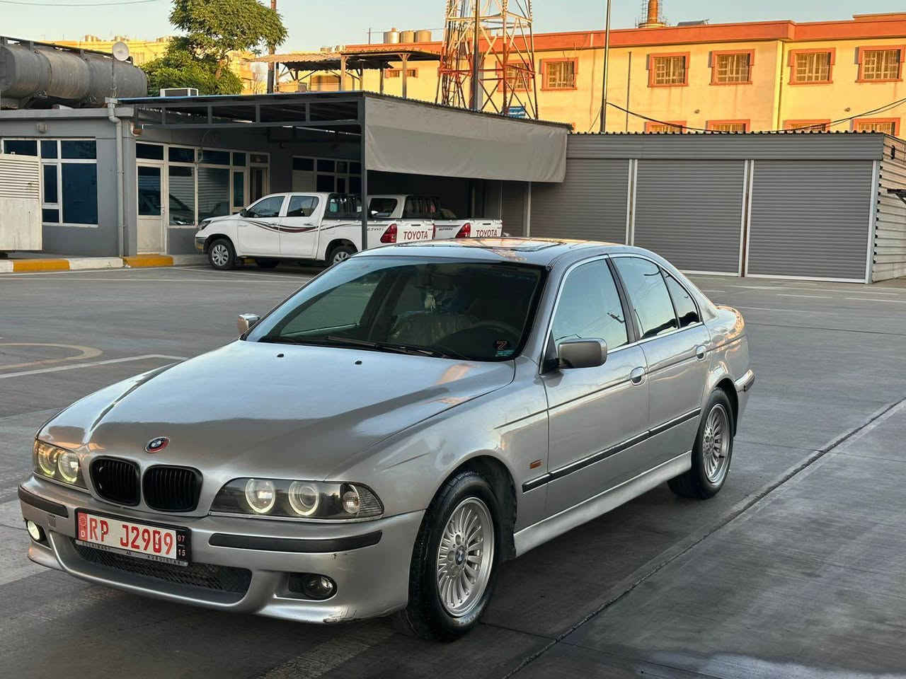 بەناوی خوای گەورە
  
 Bmw e39  525 
  ✈️🇩🇪٥٢٥ دەبڵ دیجیتاڵ گێڕ عادی 
ساخ  ساخ    کۆدی بۆ نەکراوە 

مۆدێل ٢٠٠٠ بێ دەعم و لێدراو سارد ❄️و گەرم 🔥بە شەرت   
  نوکە دەرزی دەعمی نیە ✅
جوارجام کارەبا  و ئۆتۆ 
ئاوینە و سنوق کارەبا  
سیستەم سماعە و ئیمپیفایربیلاد   
کوشن هیتەر  
شاشە ئایپاد 
ناو رەساسی  
ناو دەری زۆر جوانە
٥٠-٦٠ هەزاری  مەسرەفی  وردەی تیایە   دوای مەعمەلە بۆت ئەگیرمۆ 
جوان بیخوێنۆ ئینجا نامە بنیرە  
 
 ڕەحمەت لێبێ مشتەری نیت لە کاتی خۆت و ئێمەش مەگرە 
 مشتەری سەرچاوم  وەرە سیری بکە و مەعمەلەی خۆت بکە  لە سلێمانیم  سعری 47$گەڵا و مەعمەلە کەم
*********** wats app &viber السليمانية, العراق
