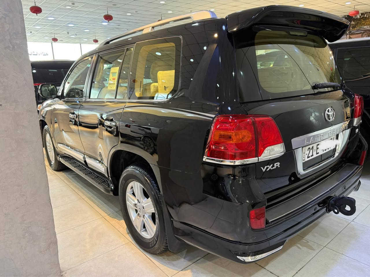 تويوتا لاند كروزر VXR موديل 2014، مواصفات لكزس
محرك 8 سلندر
ثلاث قطعه سبغ بدون دواخل بشرط بونید و جملغ و باب
 
فتحه سقف+سلاجه 
خمس بصمات
تشغيل عن بعد 
حساس امامي خلفي 
شاشه GBS 
خمس كامرات 
دبل رادار 
كشنات جلد طبيعي 
كشنات تدفئه وتبريد 
كرسي السايق خزن ميموري متحرك 
كراسي اثنين كهرباء بلادي 
تحكم ستيرن جهتين 
ستيرن كهرباء 
كروز قفل سرعه 
صندوق كهرباء شفط 
مري شفط 
٨ايرباك

 كير ومكينة بشرط مامفتوح 
رقم وسنوية جديد  
 سعر بيع 367 ورقە
 مكان السيارة السليمانية
*********** السليمانية, العراق
