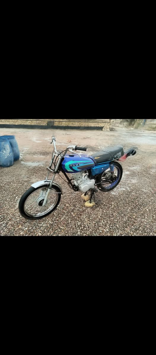 السلام عليكم دراجه لبيع اراني محرك نامه نضيفه كلش حلوه كامله من كلشي رخيصه بيه بس  تبخير توه بده بيه هاذ رقمي ***********
