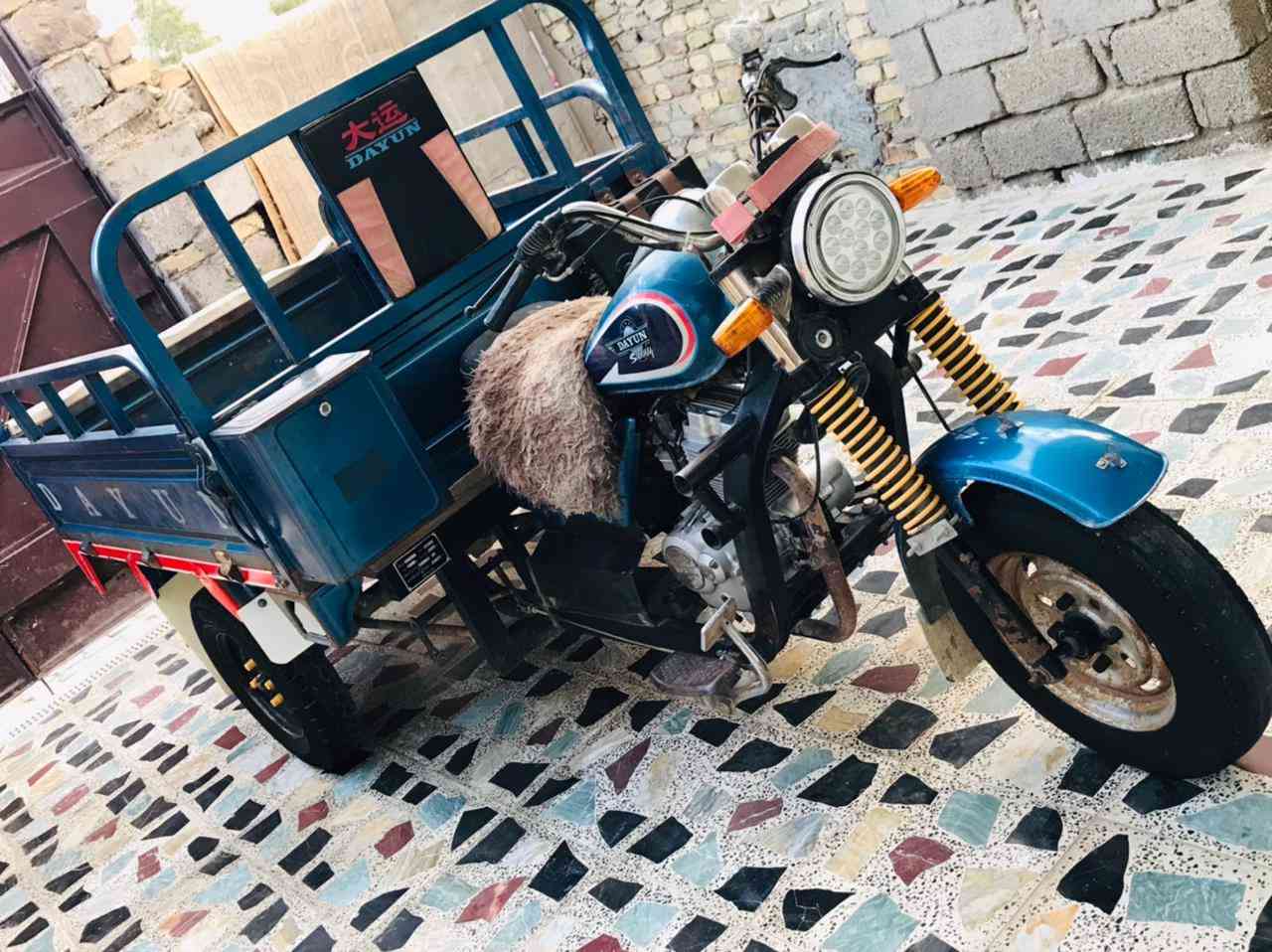 السلام عليكم شاب ستوته البيع خير من الله مديل 2018 خاص ماكو رجان هذه رقمي *********** واحد 600 قضاء الحي
