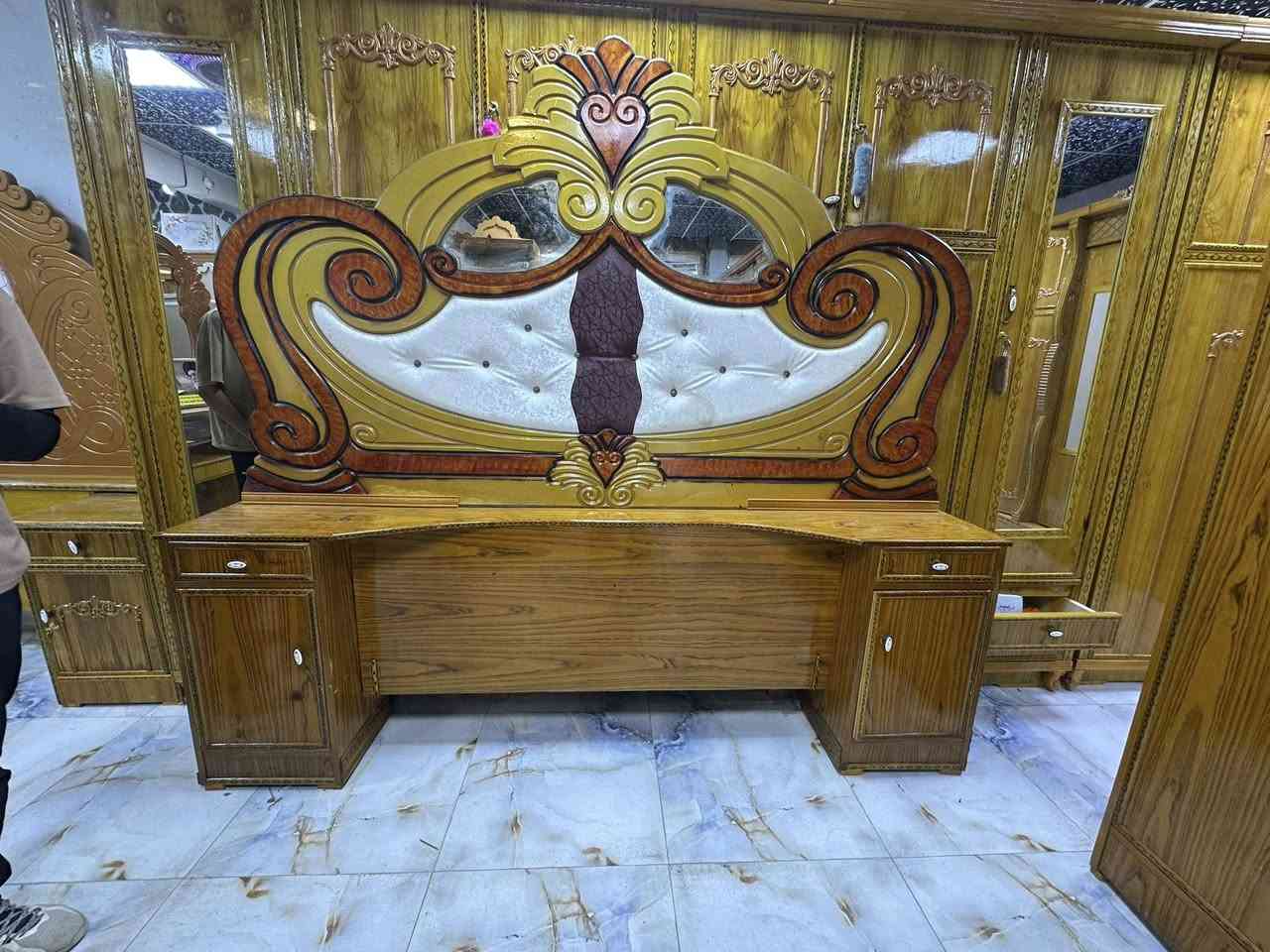 سعر ٦٠٠
غرفه مستخدمة 
5بيبان
ملحق طابقين 
واتساب ***********
معمل ومعرض علي الفهداوي
