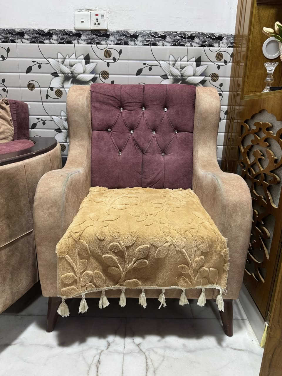 السلام عليكم تخم قنفات 10 نفرات للبيع تركي اخو الجديد للبيع المكان كربلاء حي الفارس قرب مدرسة الزاكيات 
السعر 300 وبي مجال حك الجية 
الرقم ***********
