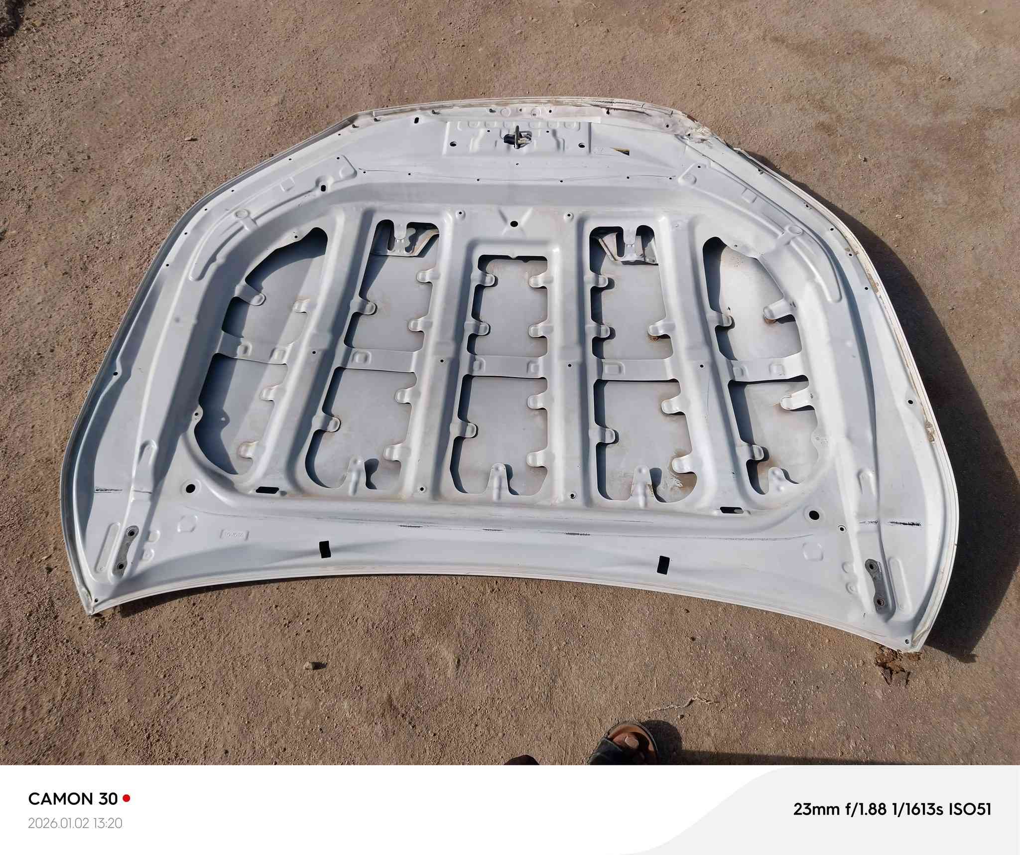 بنيد توتا وكاله بيه ضربه بطرف بصيطه 
 مكان سماوه
شراي بتتصل ***********
