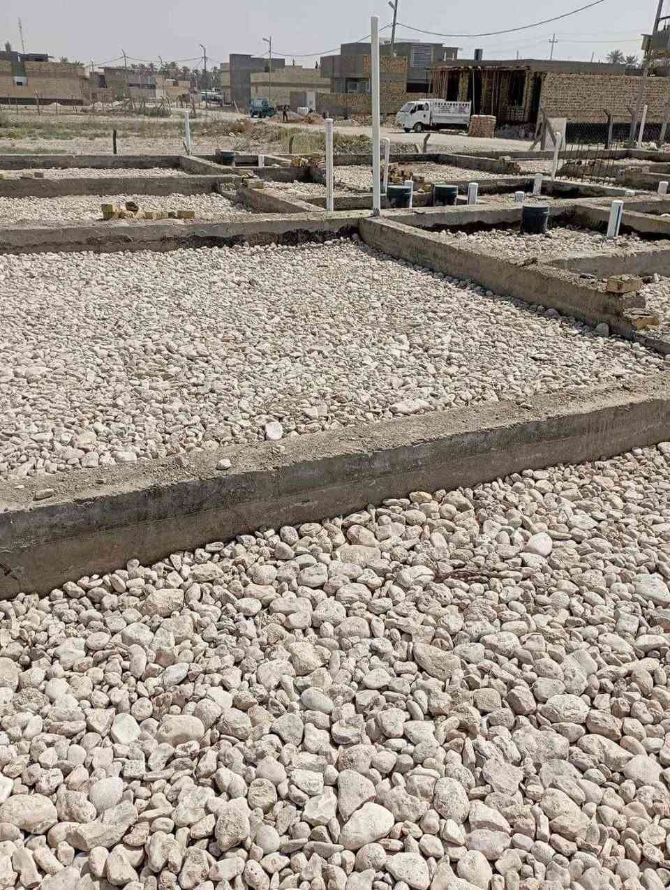 يوجد كادر خباطه شغل درجه اول صب الارضيات ممرات كراجات سبيس حدل جلمود حدل اتراب حدل *********** او*********** او
