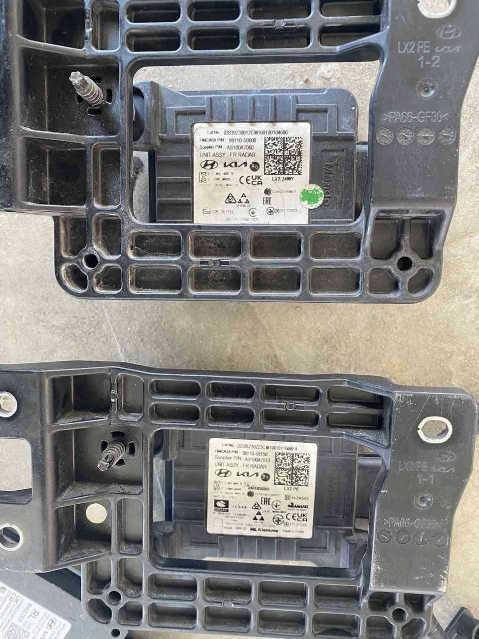 السلام عليكم رادرات يسره امامي وخلفي موديل ٢٤ وسطي بك لايت يمنه امريكي
***********
